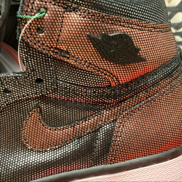 New Nike W Air Jordan 1 HI OG Fearless Metallic Rose Gold Size 7.5 & 8.5 Women - Picture 4 of 13